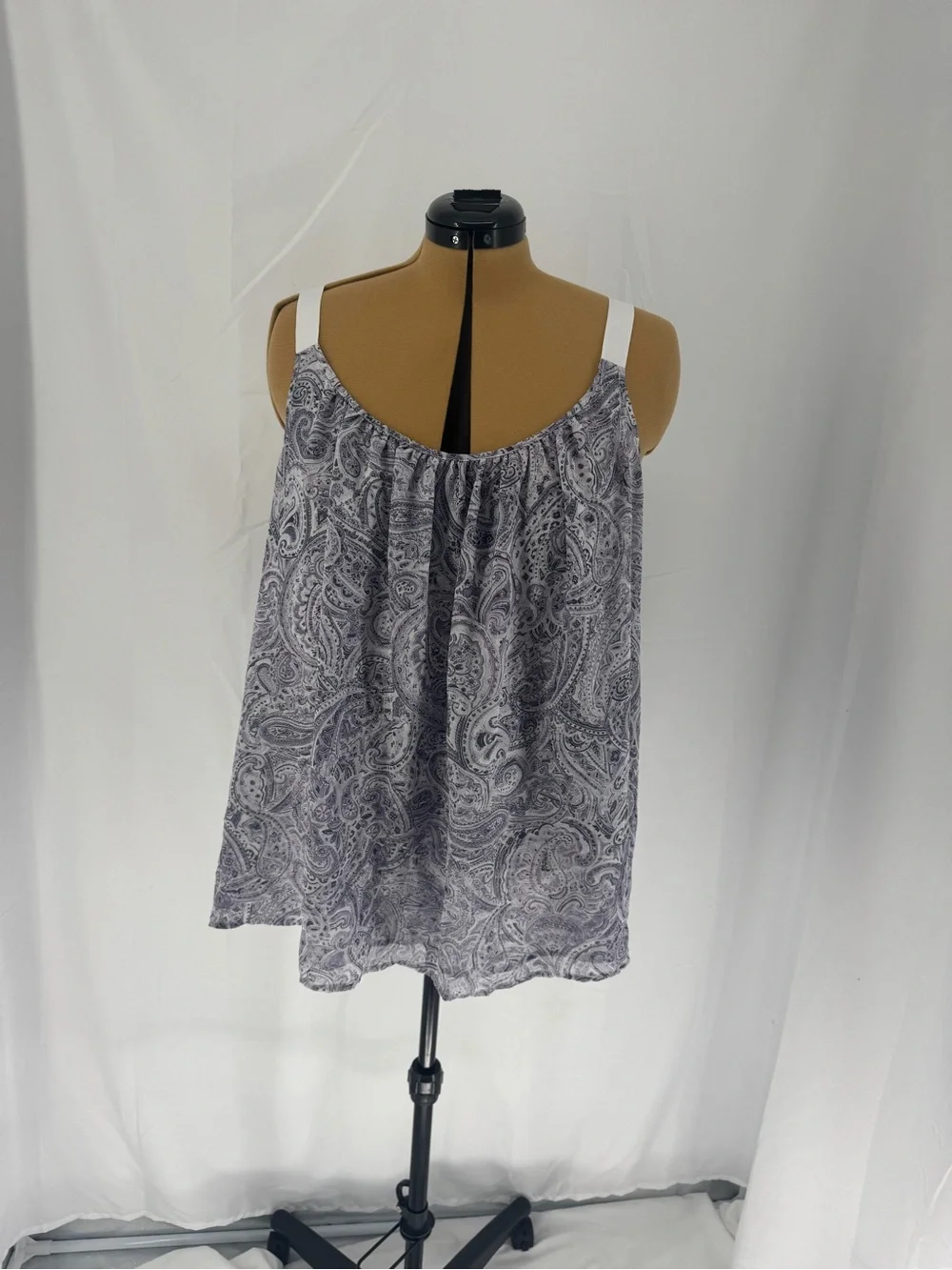 Lane Bryant Pale Lavender Paisley Camisole with White Straps 0148 - Picture 1 of 5